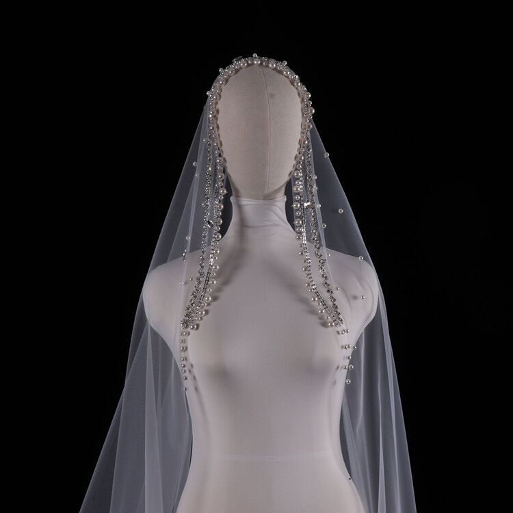 Pearl Rhinestone Bridal Wedding Veil Long Trailing