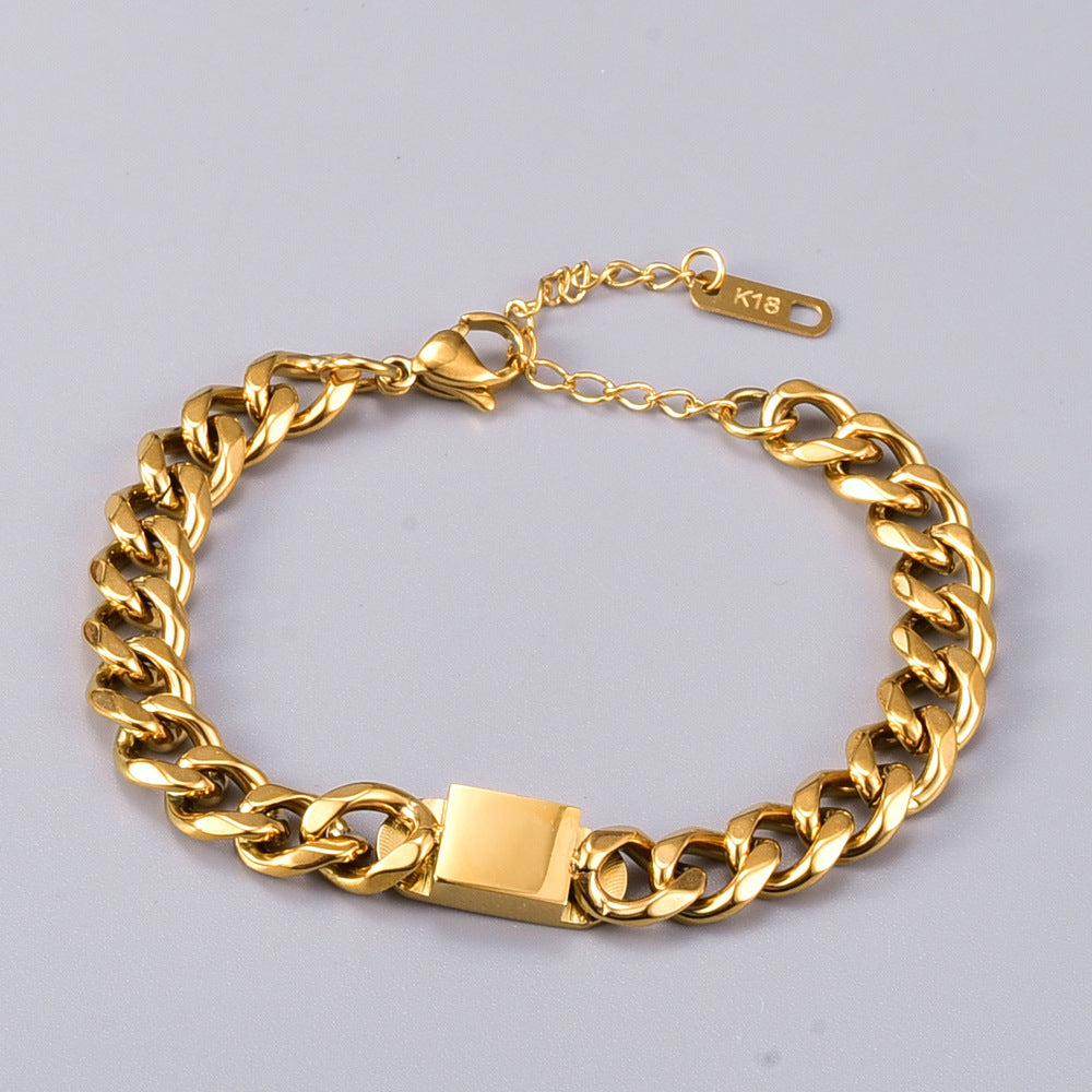 18K Gold Rectangular Chain Bracelet