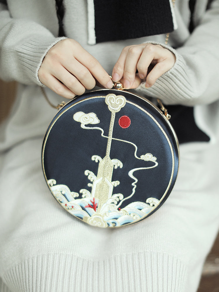 Embroidered handbag